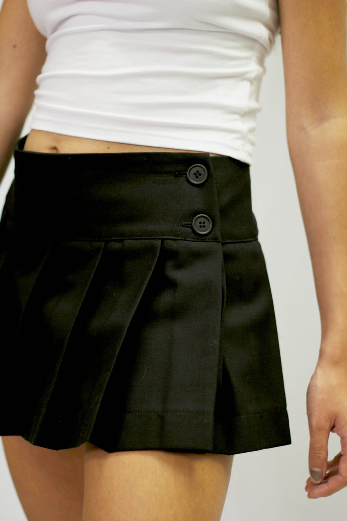 Leven Wear - Micro Mini Pleated Skirt Black side