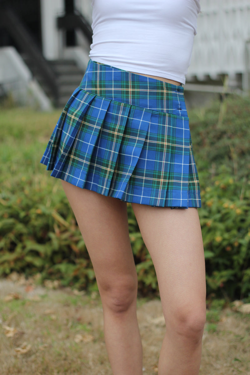 Leven Wear - Mini pleated skirt in Royal blue plaid